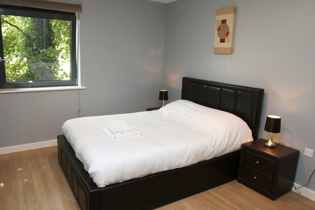Letting Serviced Apartments - Flanders Court, Watford Town Centre Экстерьер фото